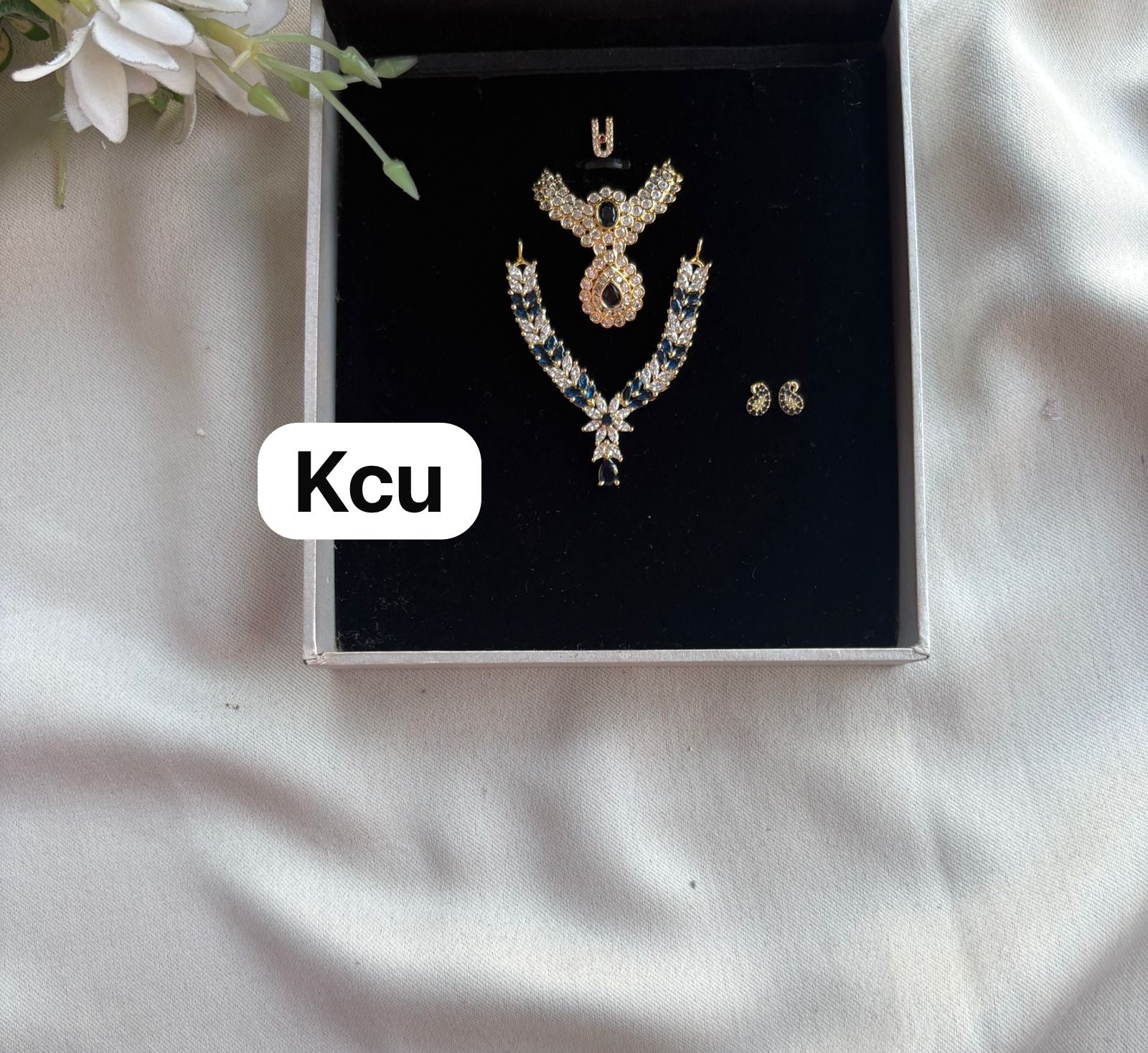 AD Jewellery Set (Size -4/5no) S103