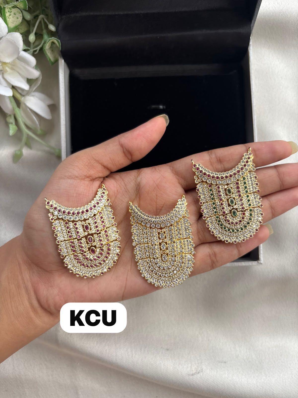 Exclusive  AD jewellery choker (Size -4/5no)C115
