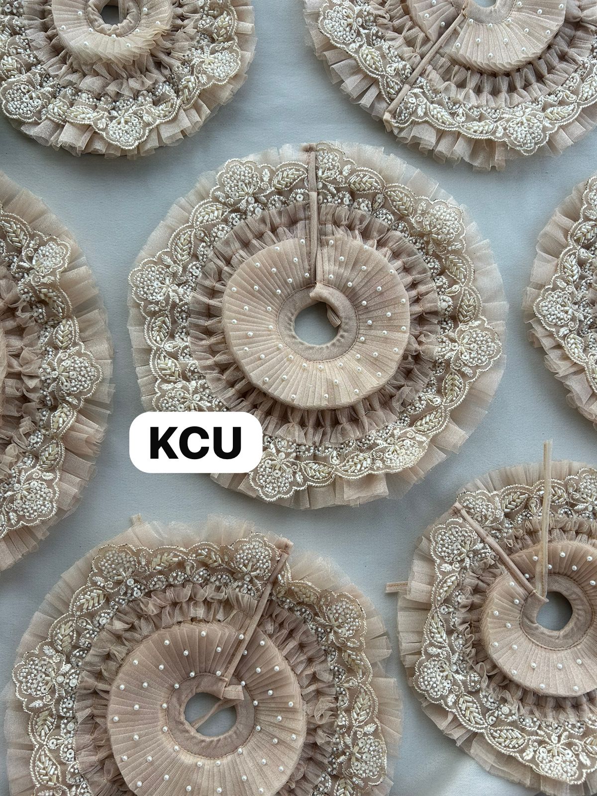 KCU 695